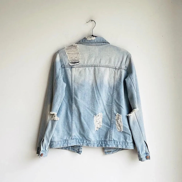 THREAD & SUPPLY | Lightwash Distressed Denim Jacket | S - Picture 7 of 13
